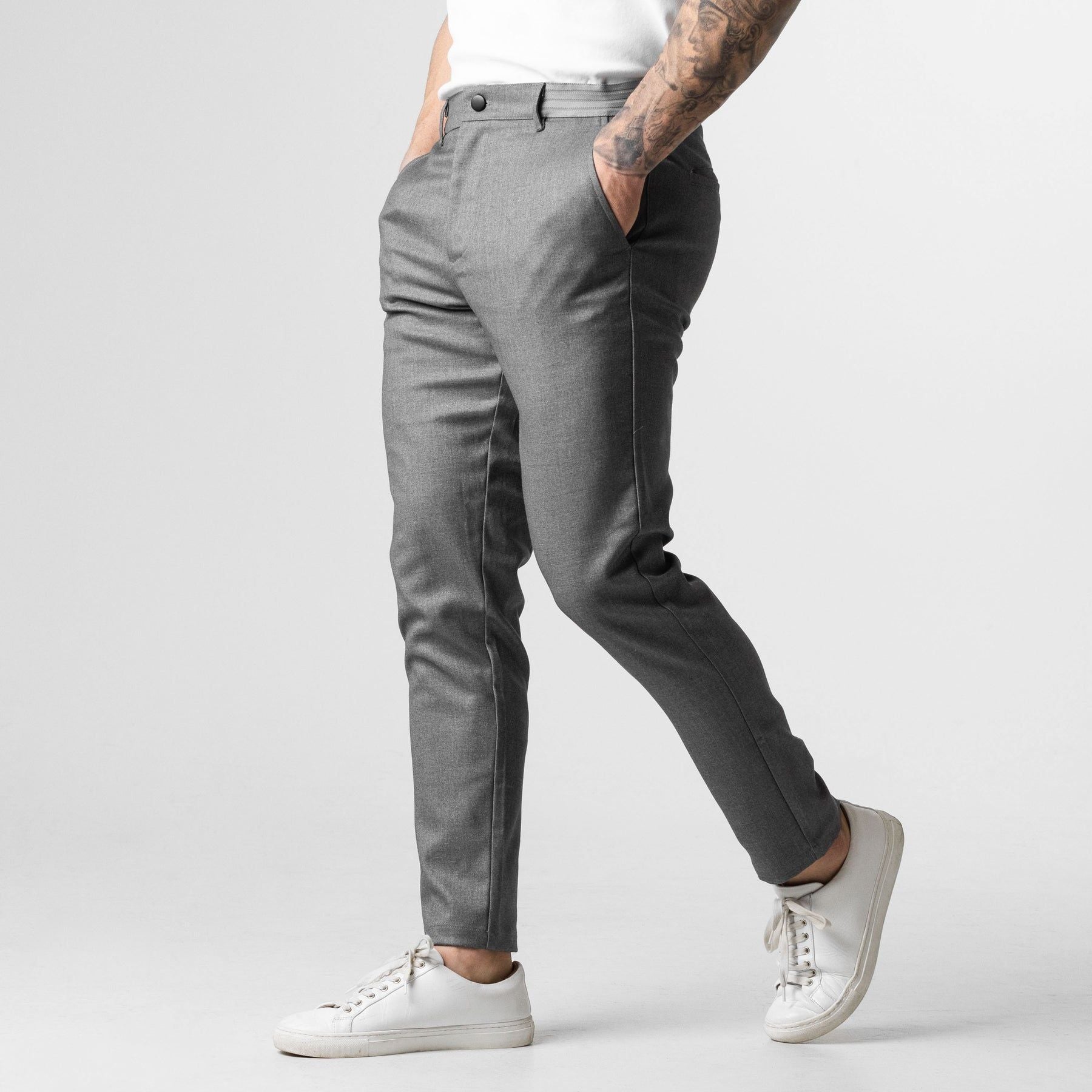 Men’s Tapered Stretch Chinos With Belt Loops And Structured Waistband